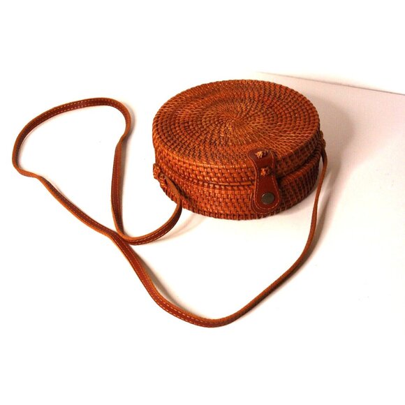 Handwoven Round Brown Rattan Woven Wicker Shoulder Handbag Crossbody Boho Purse - Picture 2 of 9